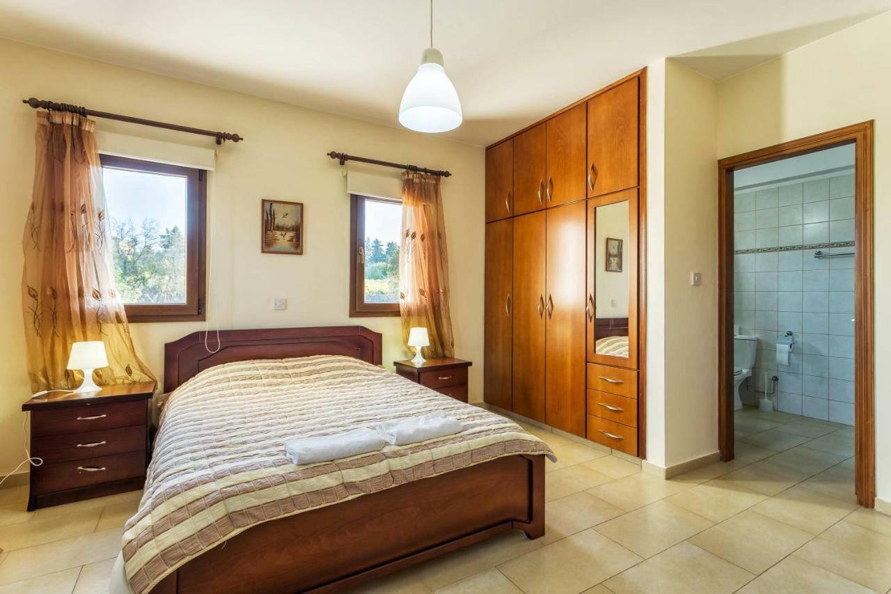 Villa Nikolina Dhrousha Екстериор снимка